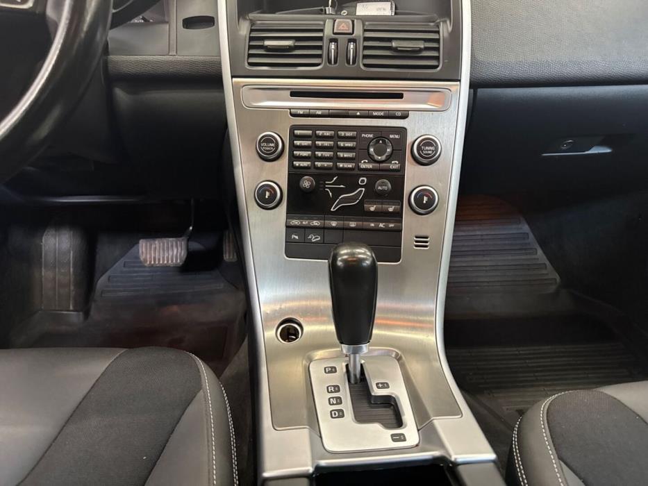VOLVO XC60 2010
