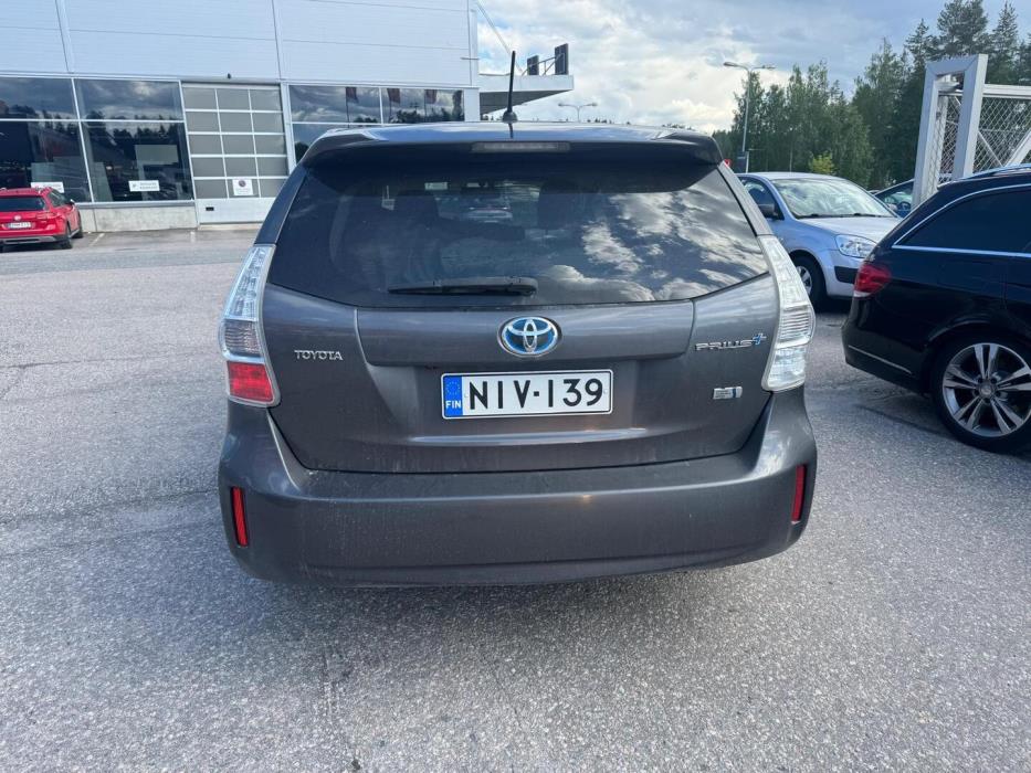 TOYOTA Prius+ 2013