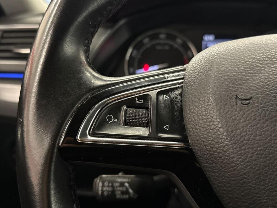 SKODA Superb 2016