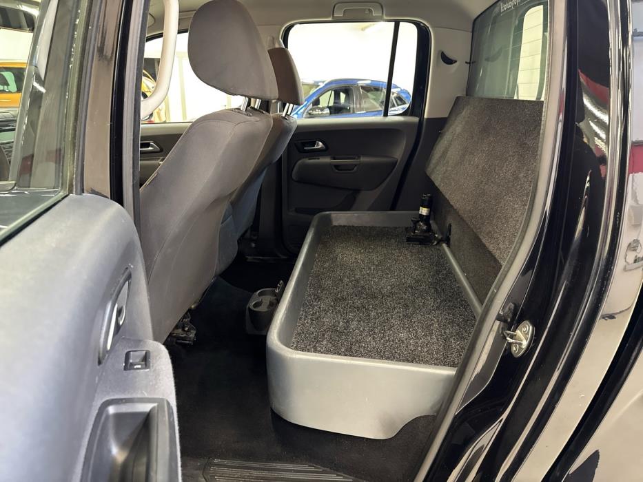 VOLKSWAGEN Amarok 2016