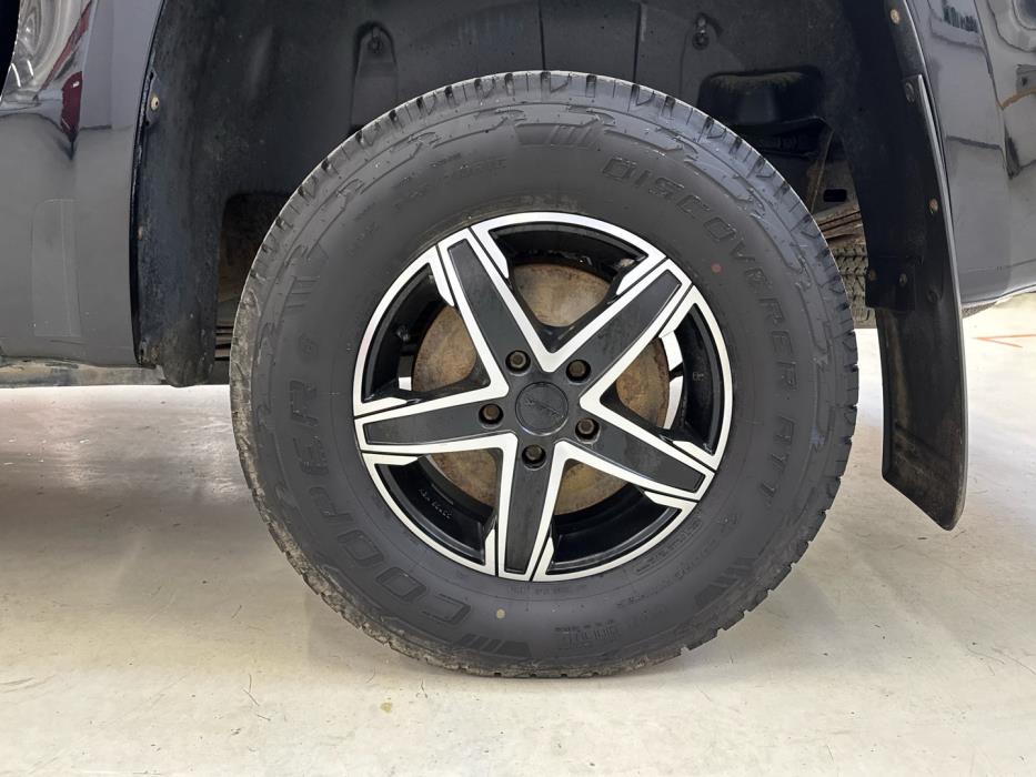 VOLKSWAGEN Amarok 2016