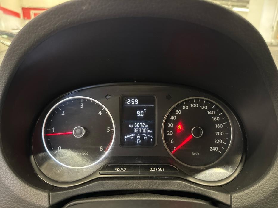 VOLKSWAGEN Amarok 2016