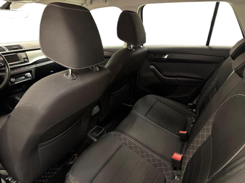 SKODA Fabia 2015