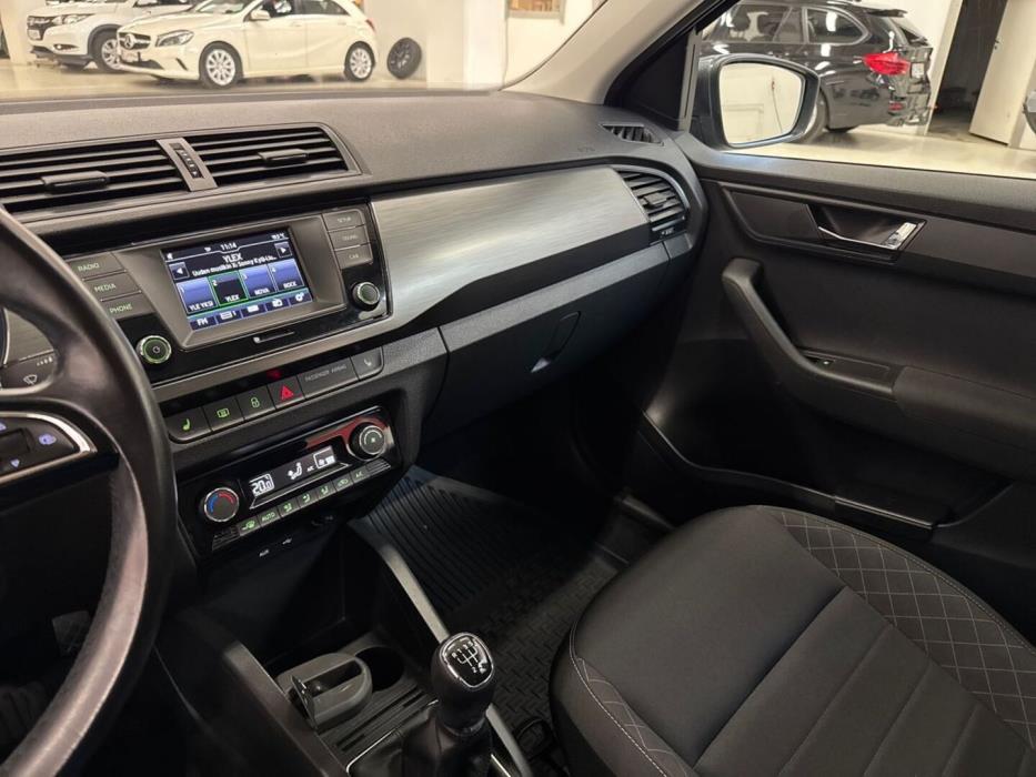 SKODA Fabia 2015
