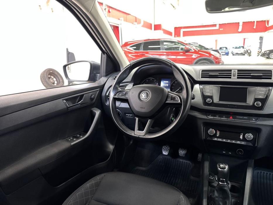 SKODA Fabia 2015