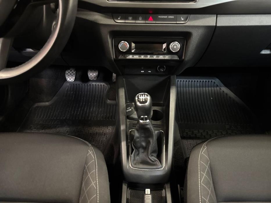 SKODA Fabia 2015