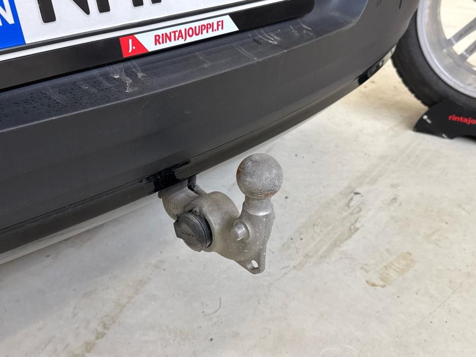 VOLVO XC40 2022