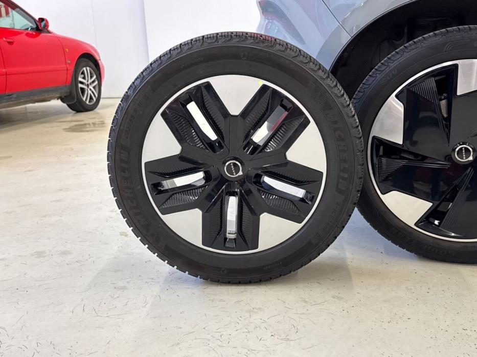 VOLVO EX30 2024