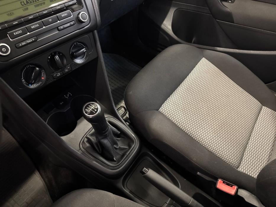 VOLKSWAGEN Polo 2010