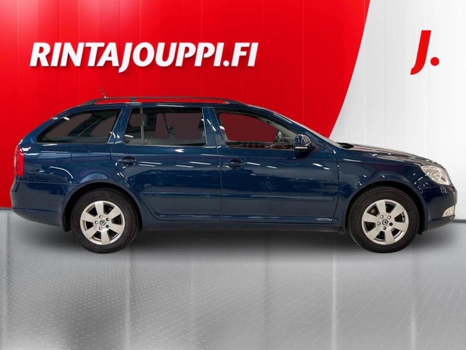 SKODA Octavia 2012