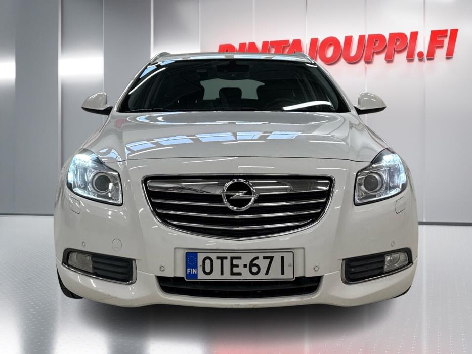 OPEL Insignia 2012