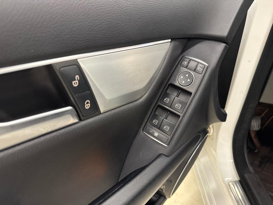 MERCEDES-BENZ C 2013