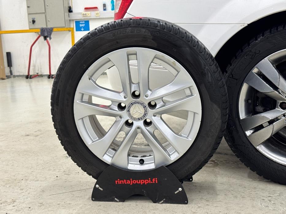 MERCEDES-BENZ C 2013