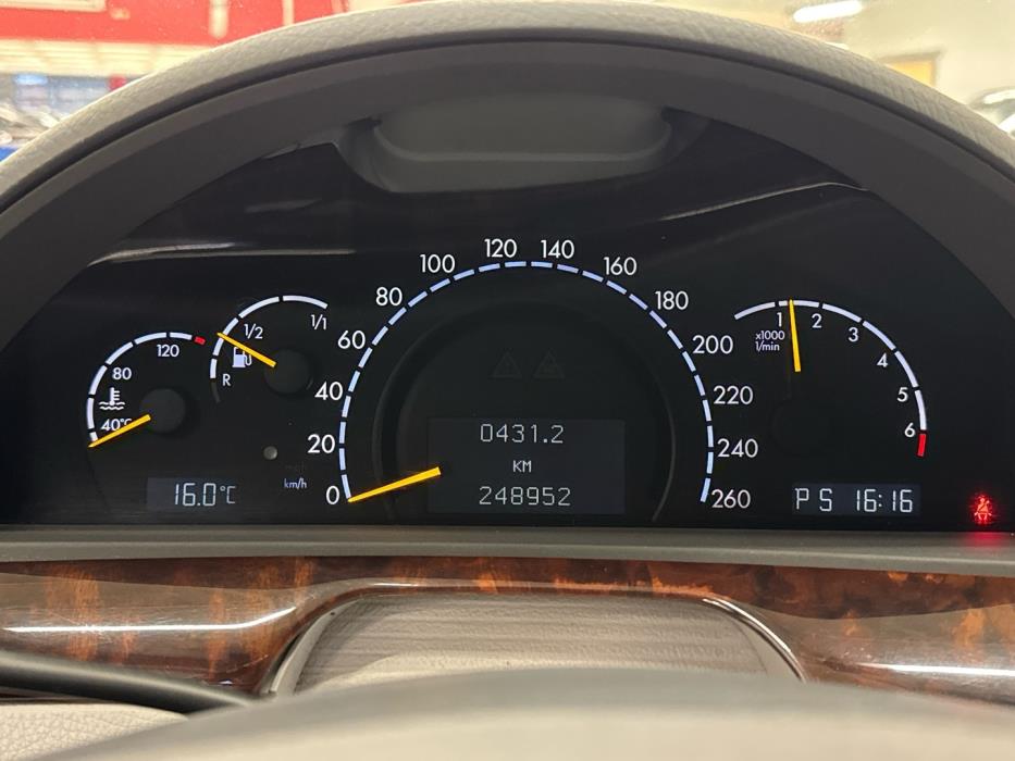 MERCEDES-BENZ S 2002