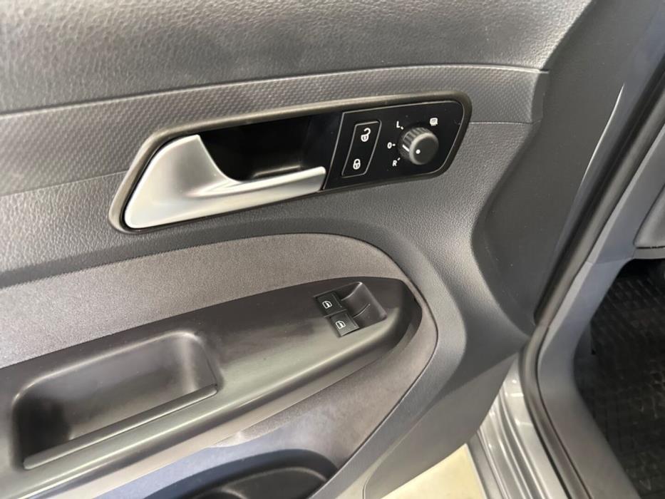 VOLKSWAGEN Caddy Maxi 2014