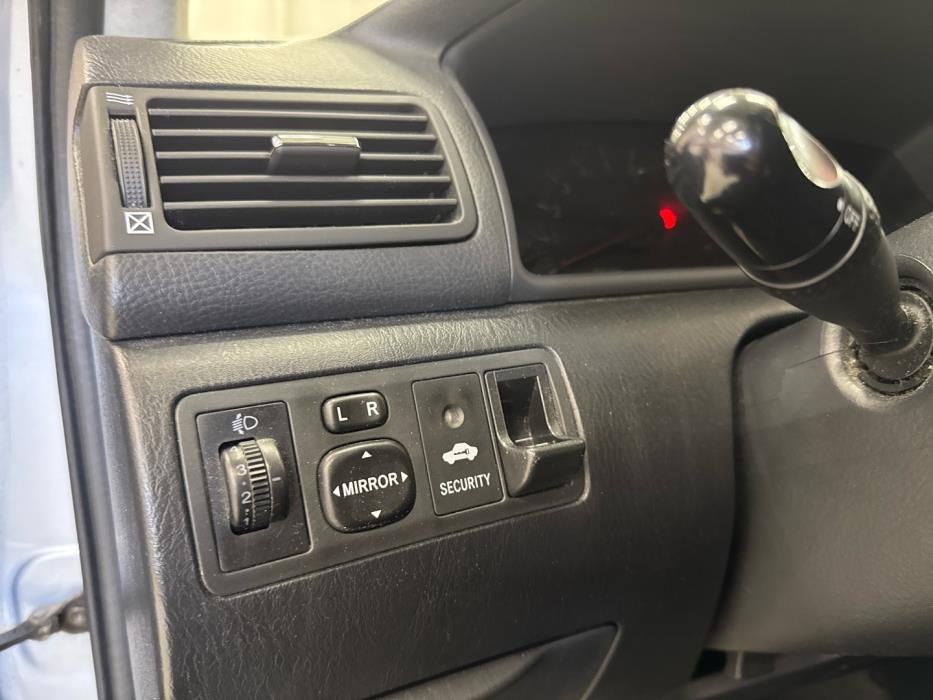 TOYOTA Corolla 2004
