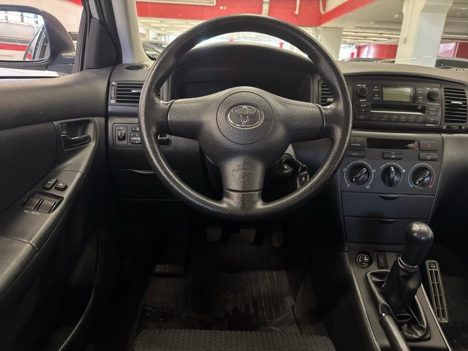 TOYOTA Corolla 2004