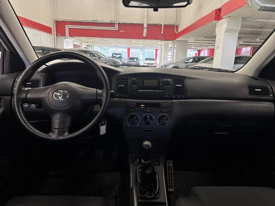 TOYOTA Corolla 2004