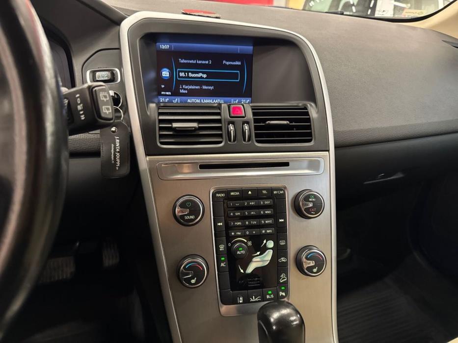 VOLVO XC60 2011