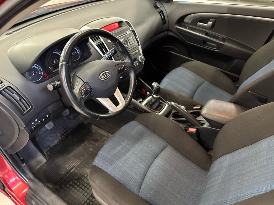 KIA cee'd 2011