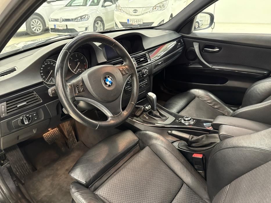 BMW 318 2011