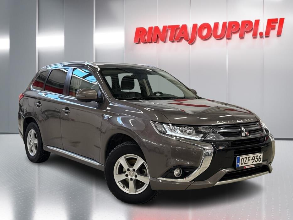 MITSUBISHI Outlander 2016