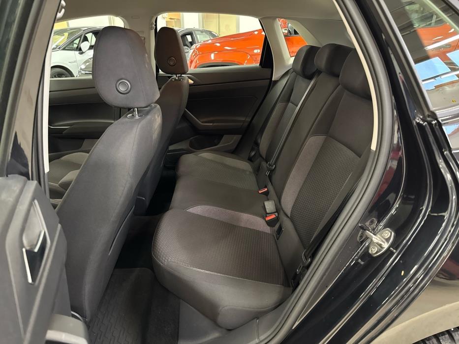 VOLKSWAGEN Polo 2022