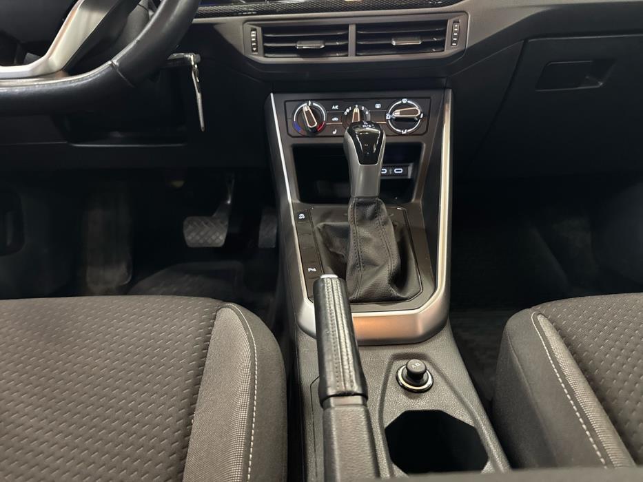 VOLKSWAGEN Polo 2022