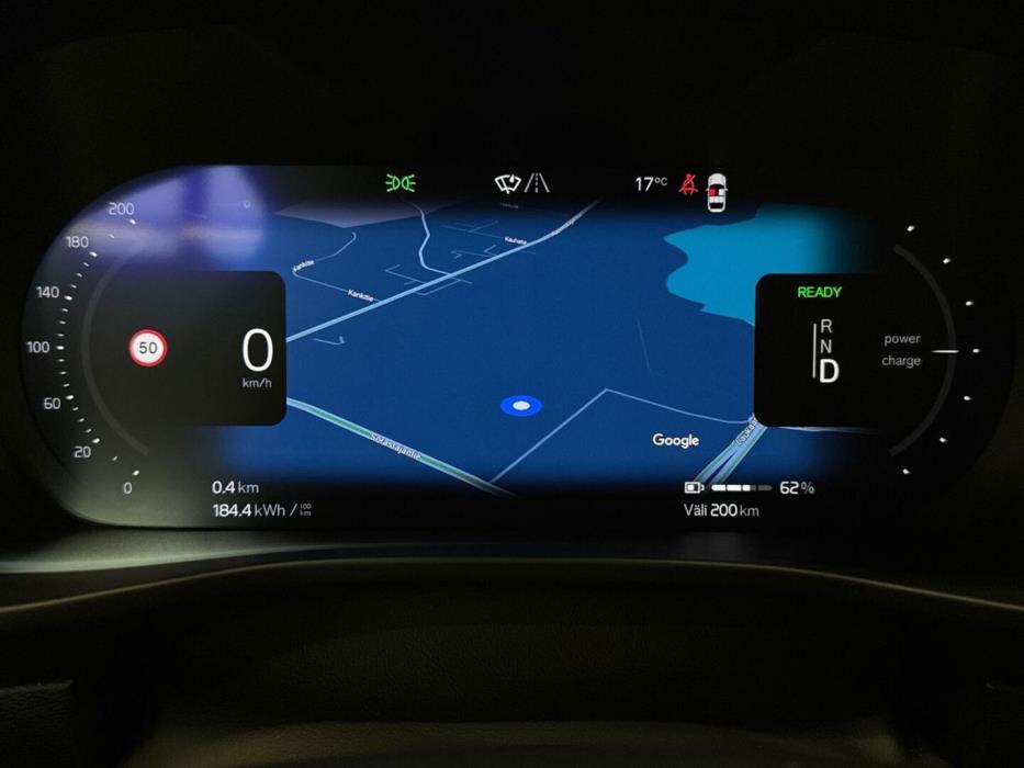 VOLVO XC40 2023