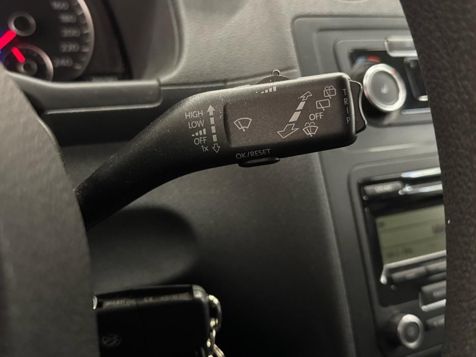 VOLKSWAGEN Caddy 2011