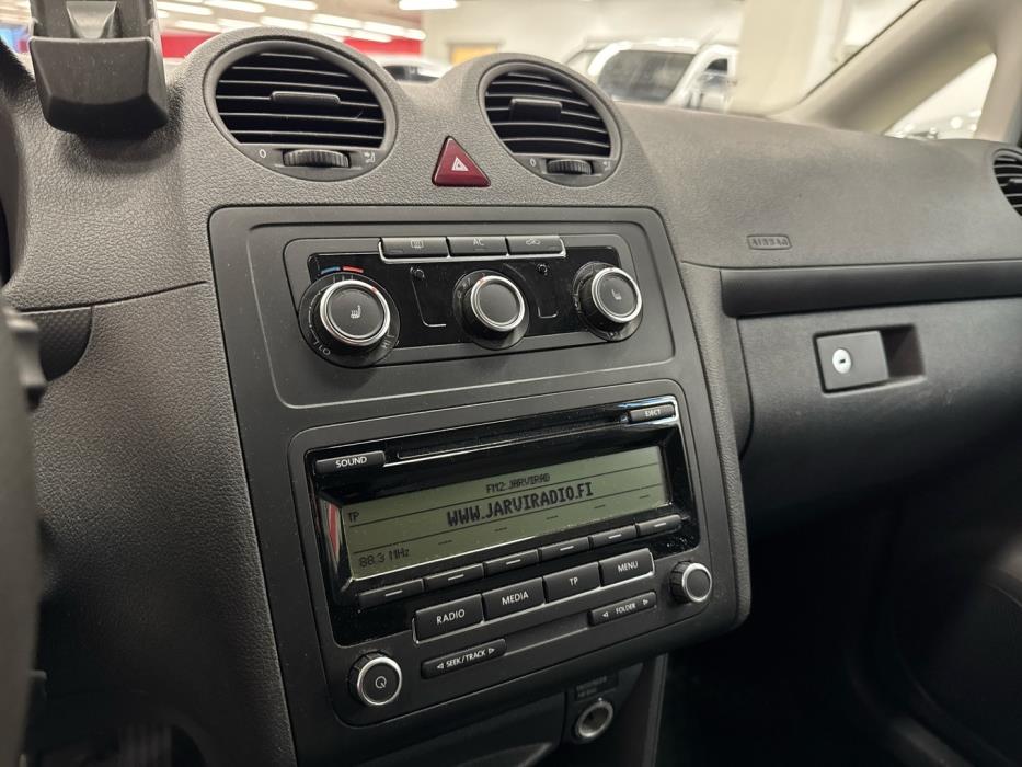 VOLKSWAGEN Caddy 2011