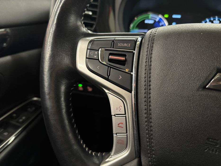 MITSUBISHI Outlander PHEV 2019