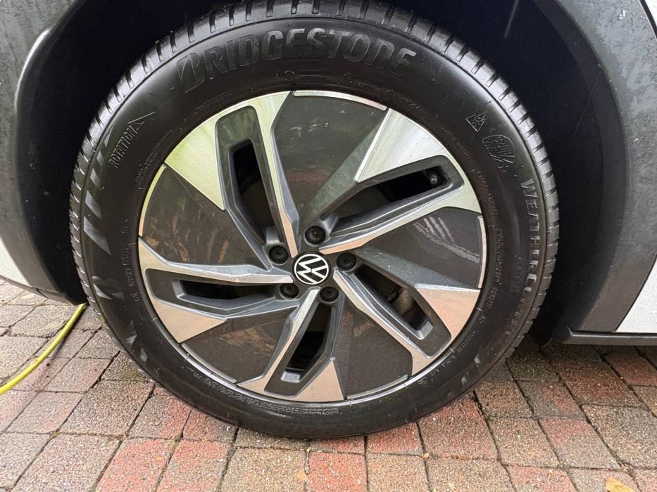 VOLKSWAGEN ID.5 2023