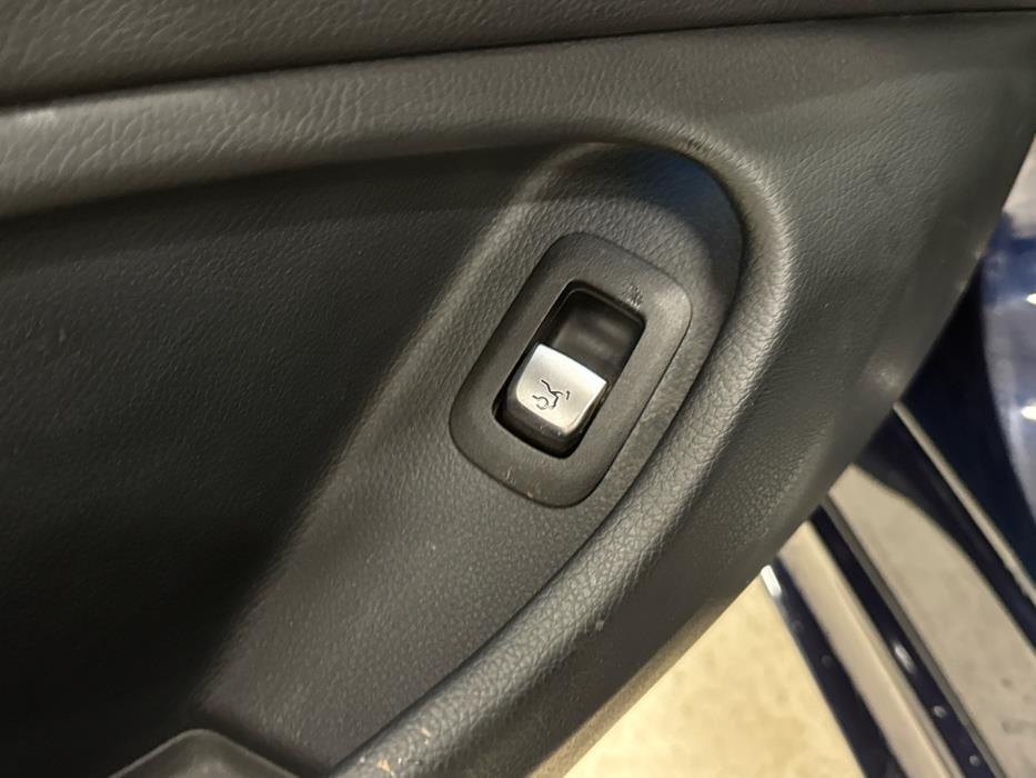 MERCEDES-BENZ C 2016