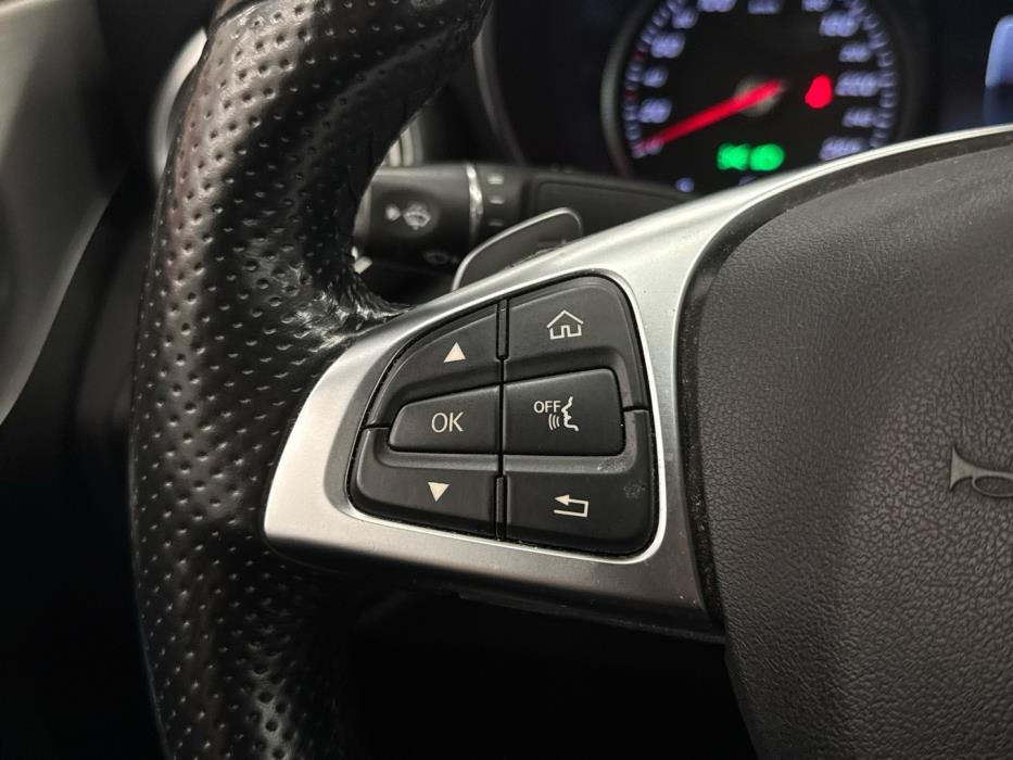 MERCEDES-BENZ C 2016