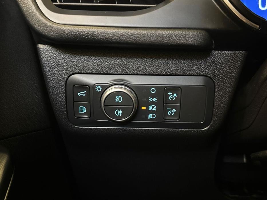 FORD Kuga 2023