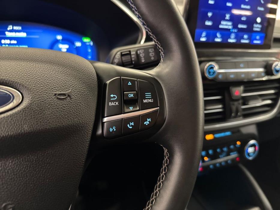 FORD Kuga 2023