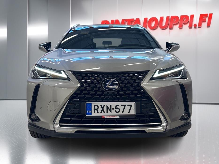 LEXUS UX 2020