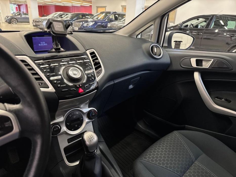 FORD Fiesta 2012
