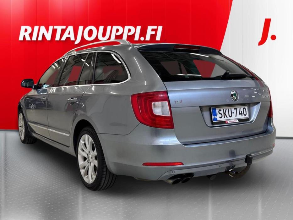 SKODA Superb 2013
