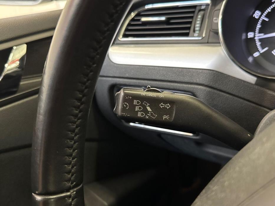 SKODA Superb 2013