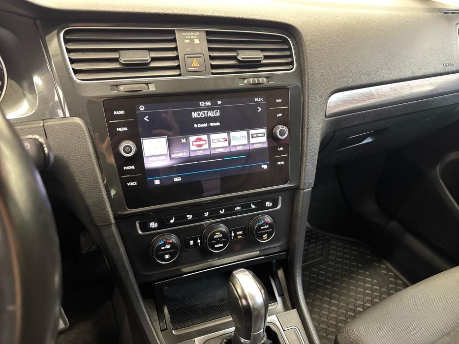 VOLKSWAGEN Golf 2018