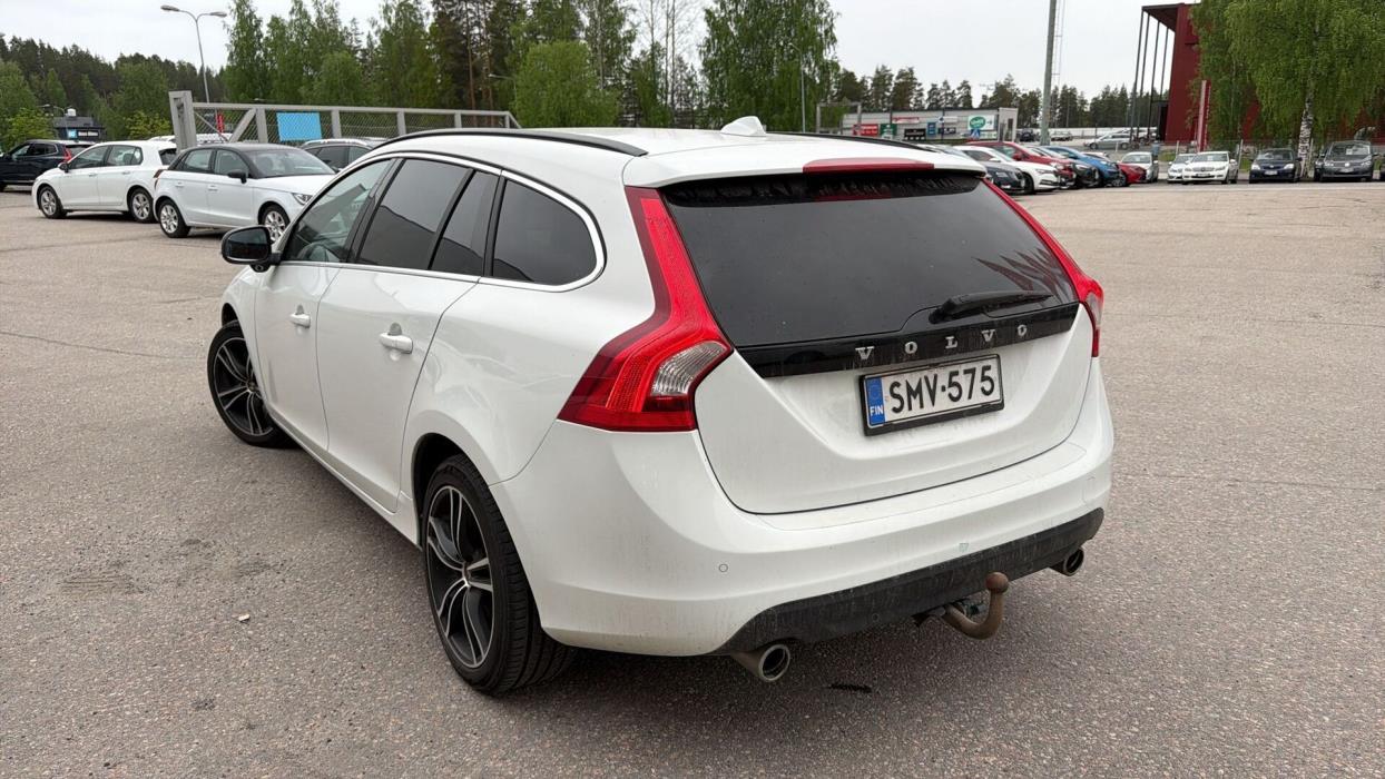VOLVO V60 2013