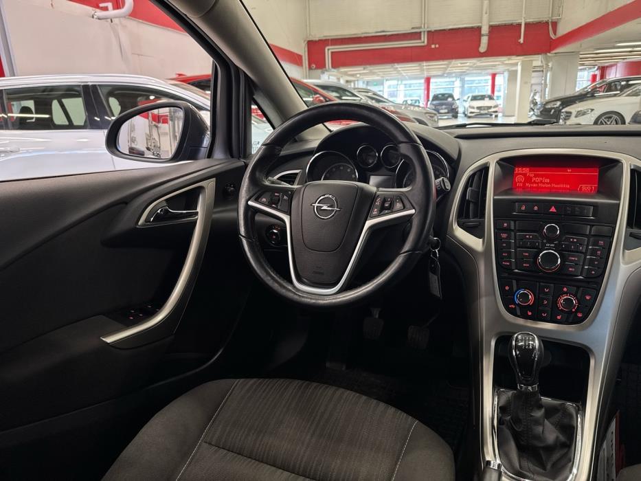 OPEL Astra 2012