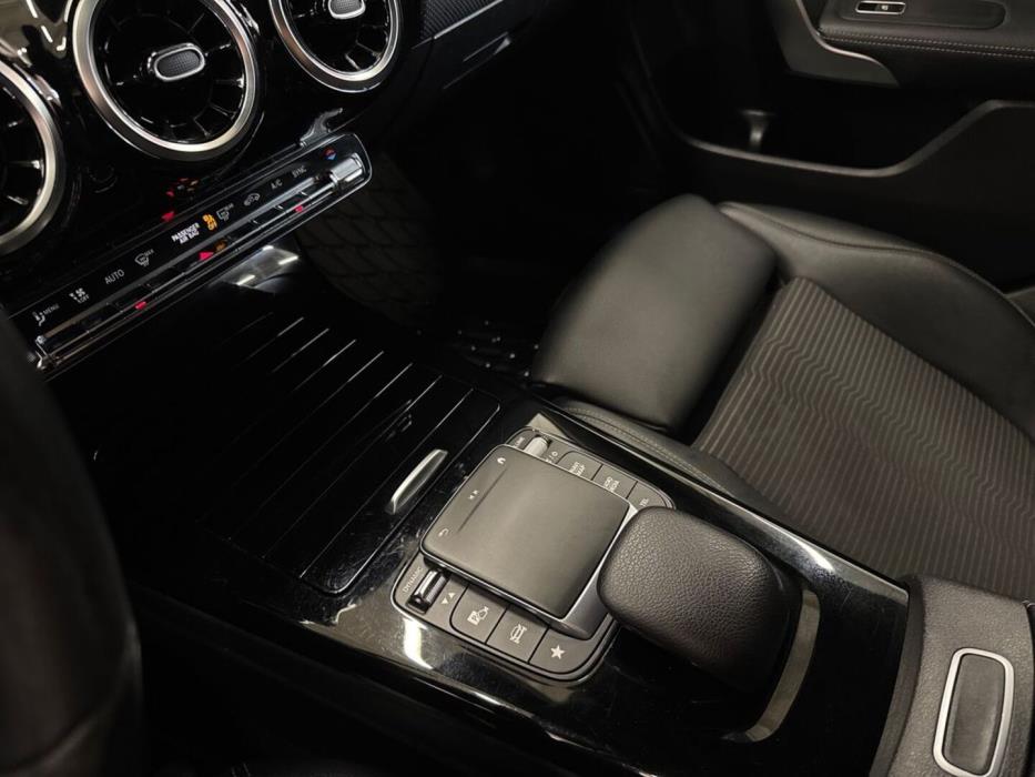 MERCEDES-BENZ CLA 2020