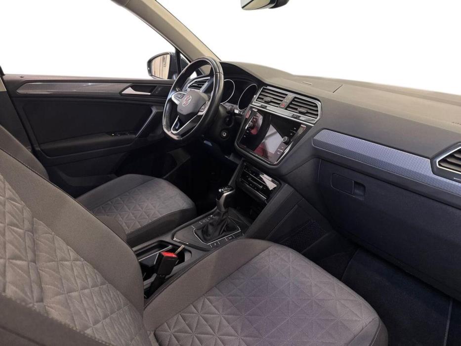 VOLKSWAGEN Tiguan 2022