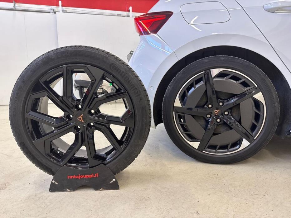 CUPRA Born 2023