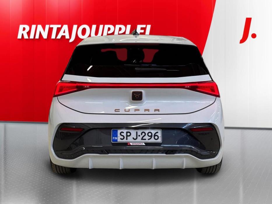CUPRA Born 2023