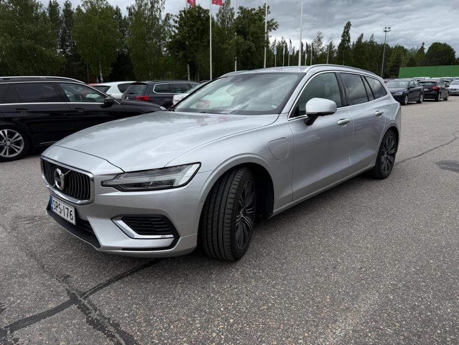 VOLVO V60 2022