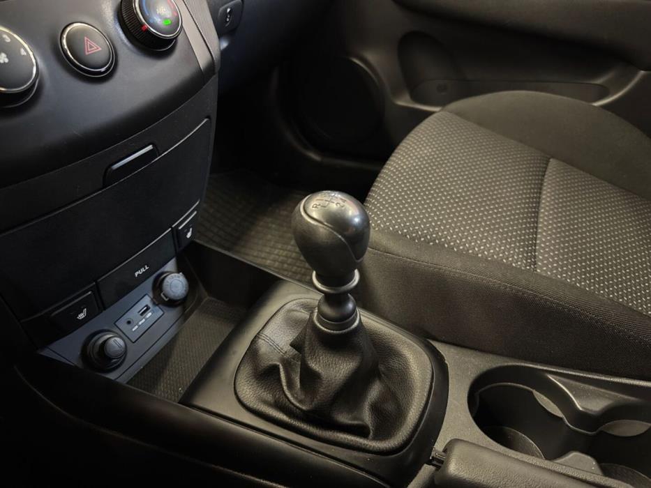 HYUNDAI i30 2010